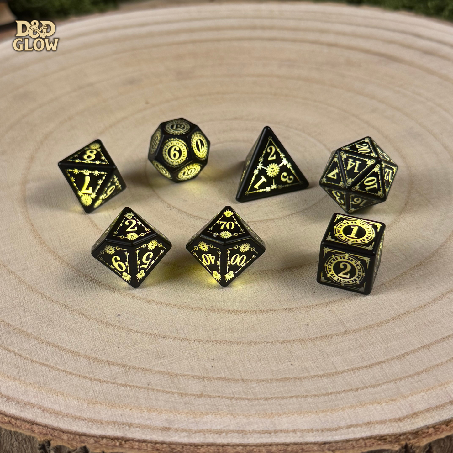 Dungeons & Dragons Glowing Dice